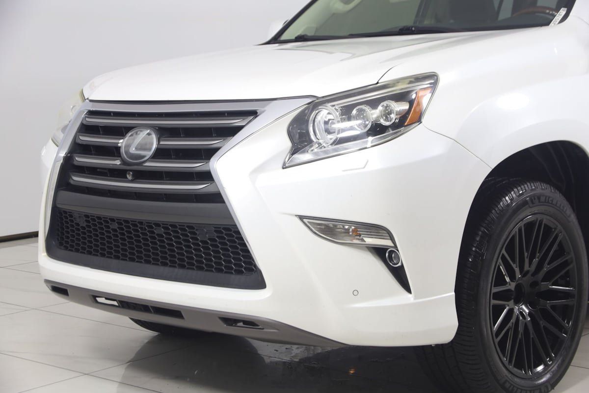 Used 2015 Lexus GX 460 Luxury AWD/4WD image 44
