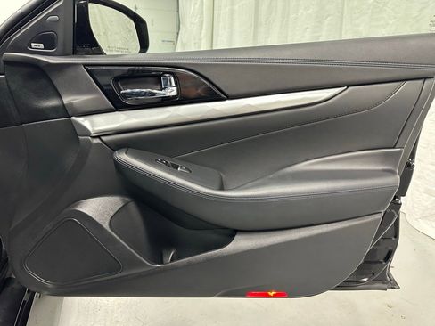 Used 2017 Nissan Maxima SR w/ Midnight Edition image 52