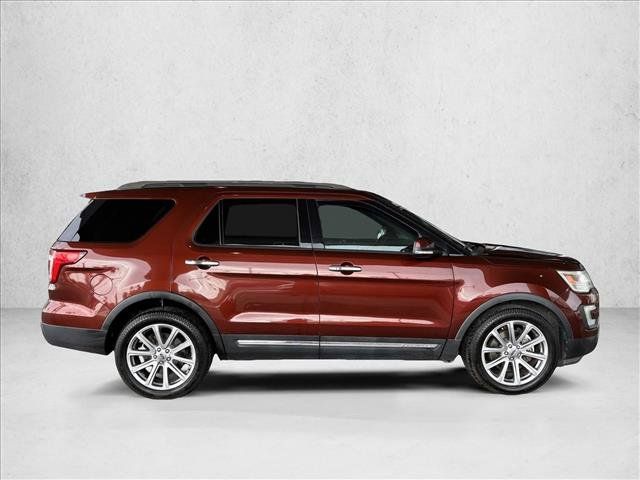 Used 2016 Ford Explorer Limited w/ Class II Trailer Tow Package FWD image 4