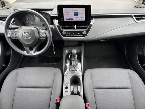 Used 2023 Toyota Corolla LE FWD image 10