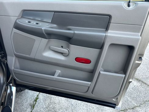 Used 2007 Dodge Ram 2500 Truck SLT w/ Trailer Tow Group image 25