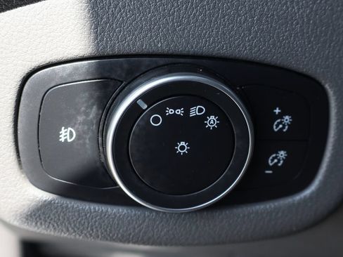 Used 2019 Ford Transit Connect XLT FWD image 22