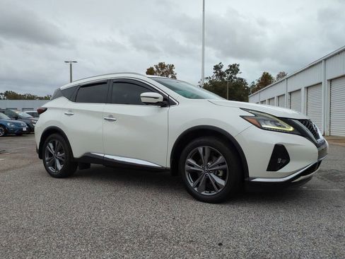 Used 2020 Nissan Murano Platinum w/ Cargo Package image 3