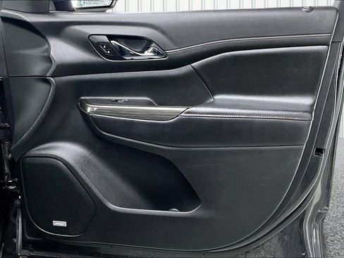 Used 2019 GMC Acadia SLT AWD/4WD image 31