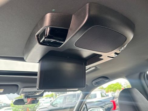 Used 2022 Honda Pilot Black Edition image 37