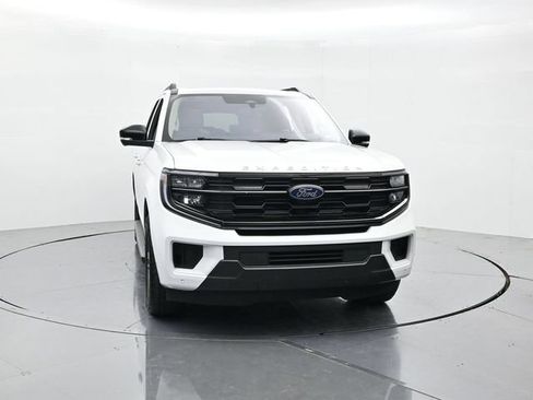 Certified 2025 Ford Expedition Max Active AWD/4WD image 4