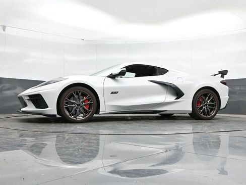 Used 2023 Chevrolet Corvette Stingray Premium Cpe w/ Z51 Performance Package RWD image 45