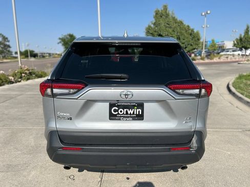 Used 2025 Toyota RAV4 LE AWD/4WD image 7