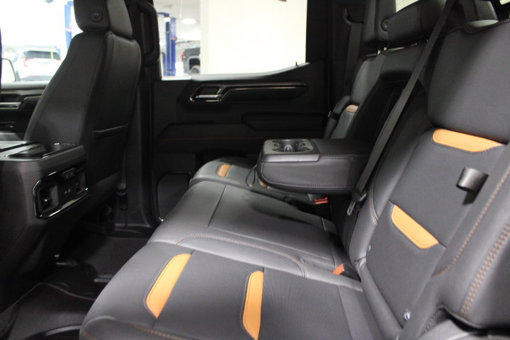 Used 2023 GMC Sierra 1500 AT4 w/ AT4 Preferred Package AWD/4WD image 25