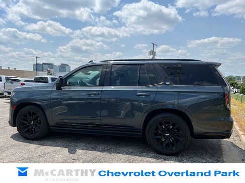 Used 2021 Cadillac Escalade Sport w/ Driver Assist Tech Package AWD/4WD image 5