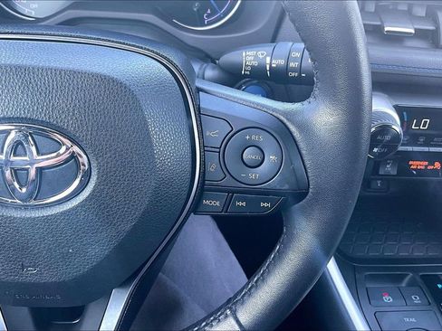 Used 2021 Toyota RAV4 XSE w/ XSE Grade Weather Package AWD/4WD image 8