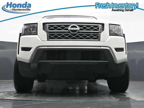 Used 2024 Nissan Frontier SV RWD image 27