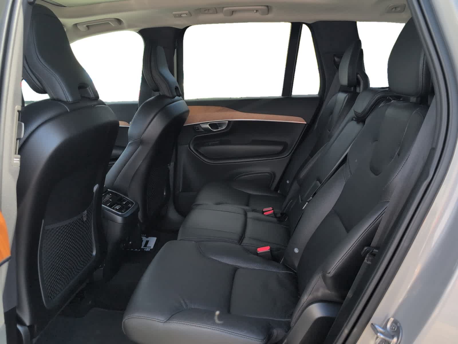 Used 2024 Volvo XC90 B6 Plus w/ Protection Package Premier AWD/4WD image 19