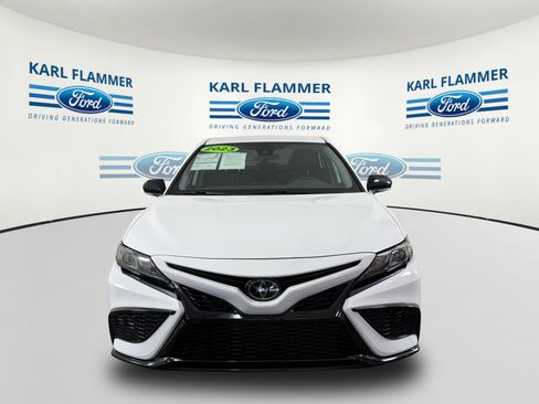 Used 2023 Toyota Camry SE FWD image 6