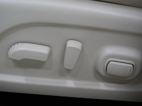 Used 2019 Nissan Murano Platinum image 16