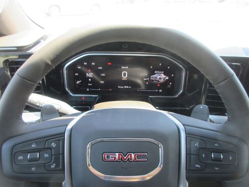 New 2026 GMC Sierra 1500 SLT w/ SLT Premium Plus Package AWD/4WD image 18