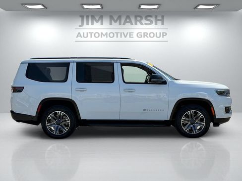 Used 2023 Jeep Wagoneer 2WD w/ Premium Group I image 7
