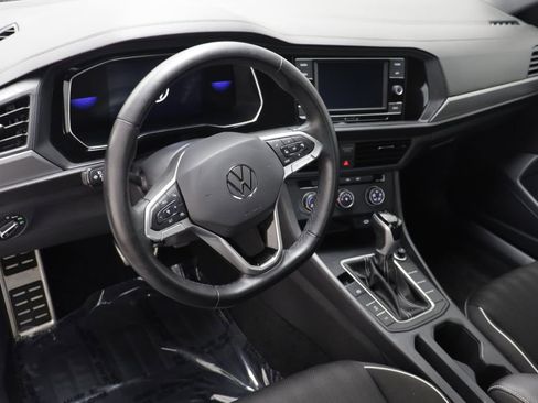 Used 2023 Volkswagen Jetta Sport FWD image 6