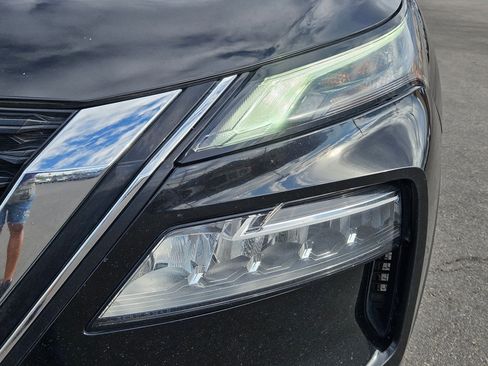 Used 2022 Nissan Rogue SV AWD/4WD image 12