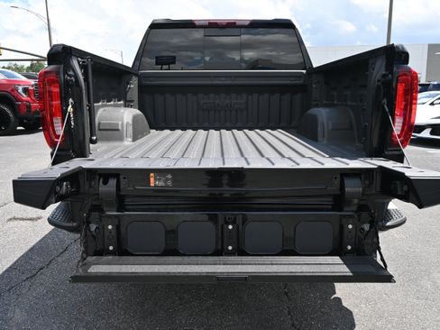 Used 2025 GMC Sierra 1500 AT4 w/ AT4 Premium Package AWD/4WD image 31