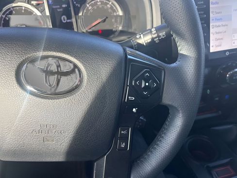 Used 2022 Toyota 4Runner TRD Off-Road Premium w/ Moonroof Package image 26
