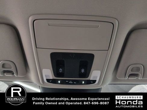 New 2025 Honda Pilot Touring image 10