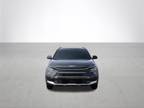 New 2026 Kia Niro FWD image 2