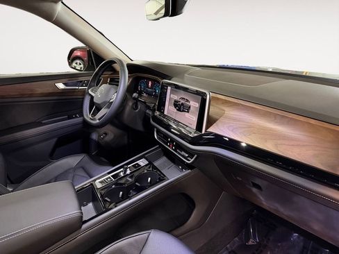 New 2026 Volkswagen Atlas SE FWD image 9