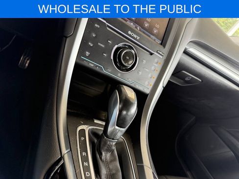 Used 2015 Ford Fusion Titanium FWD image 22