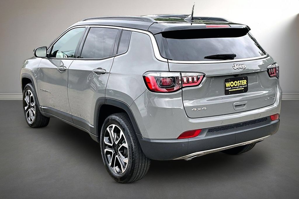 Used 2023 Jeep Compass Limited AWD/4WD image 4