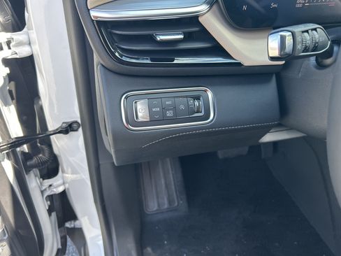 New 2026 Buick Enclave Preferred w/ Power Package AWD/4WD image 18