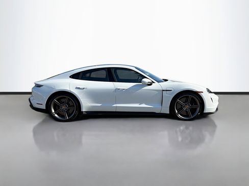 Used 2022 Porsche Taycan Turbo S image 2