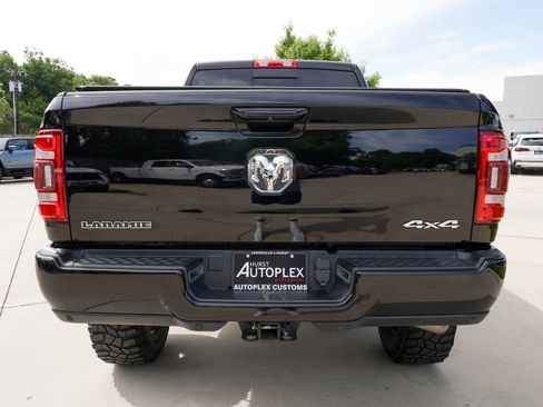 Used 2021 RAM 2500 Laramie AWD/4WD image 3
