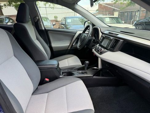 Used 2015 Toyota RAV4 LE AWD/4WD image 15