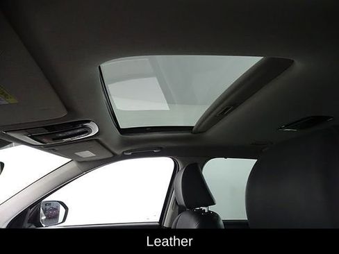 Used 2024 Hyundai Palisade SEL w/ Premium Package image 11