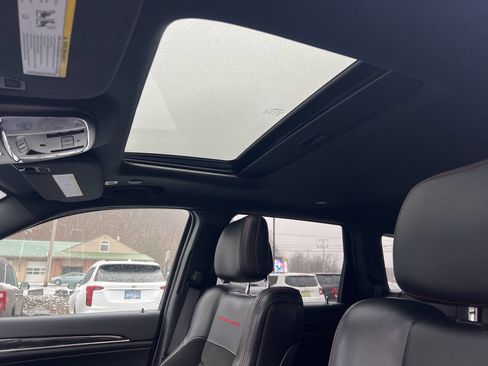 Used 2019 Jeep Grand Cherokee Trailhawk image 24