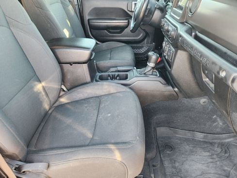 Used 2021 Jeep Wrangler Unlimited Sport AWD/4WD image 17