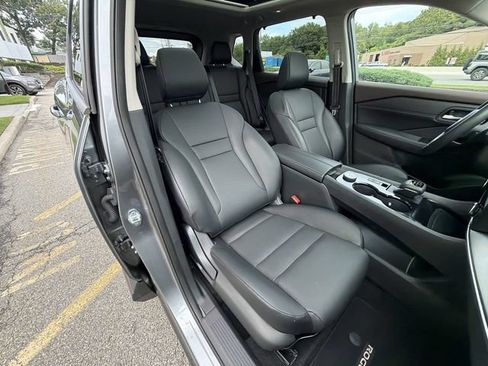 Certified 2023 Nissan Rogue SV w/ SV Premium B Package AWD/4WD image 25