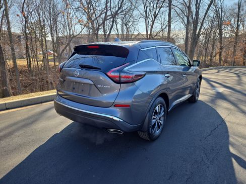 Used 2019 Nissan Murano SV image 3