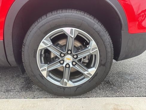 Used 2023 Chevrolet Blazer LT image 13