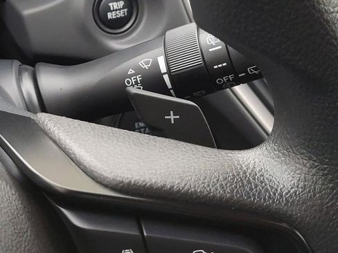 Certified 2025 Subaru Crosstrek 2.0i Premium image 30