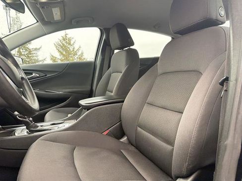 Used 2022 Chevrolet Malibu LT image 13