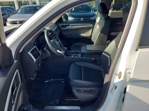 Certified 2023 Volkswagen Atlas SEL R-Line AWD/4WD image 19