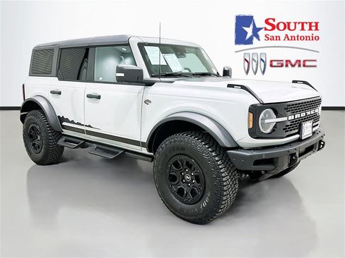 Used 2024 Ford Bronco Wildtrak image 1