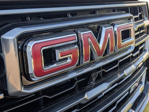 New 2026 GMC Yukon AT4 w/ AT4 Premium Plus Package AWD/4WD image 40