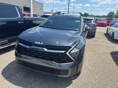 Used 2023 Kia Sportage X-Line w/ X-Line Premium Package AWD/4WD image 3