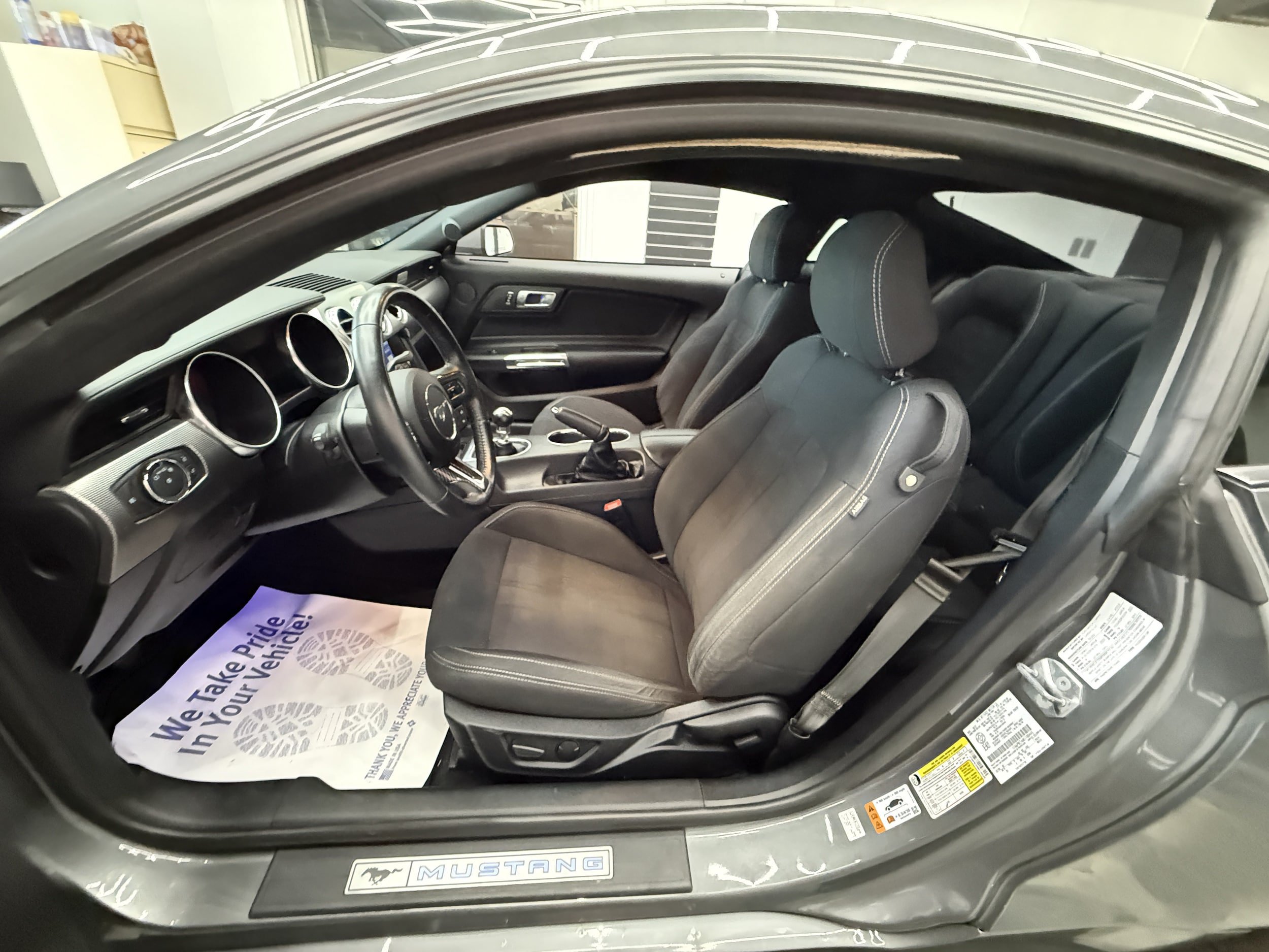 Used 2021 Ford Mustang GT Premium w/ Equipment Group 401A RWD image 9