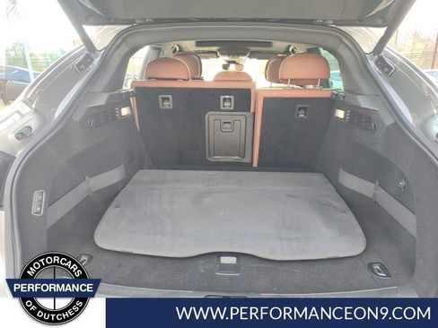 Used 2019 Maserati Levante AWD/4WD image 18