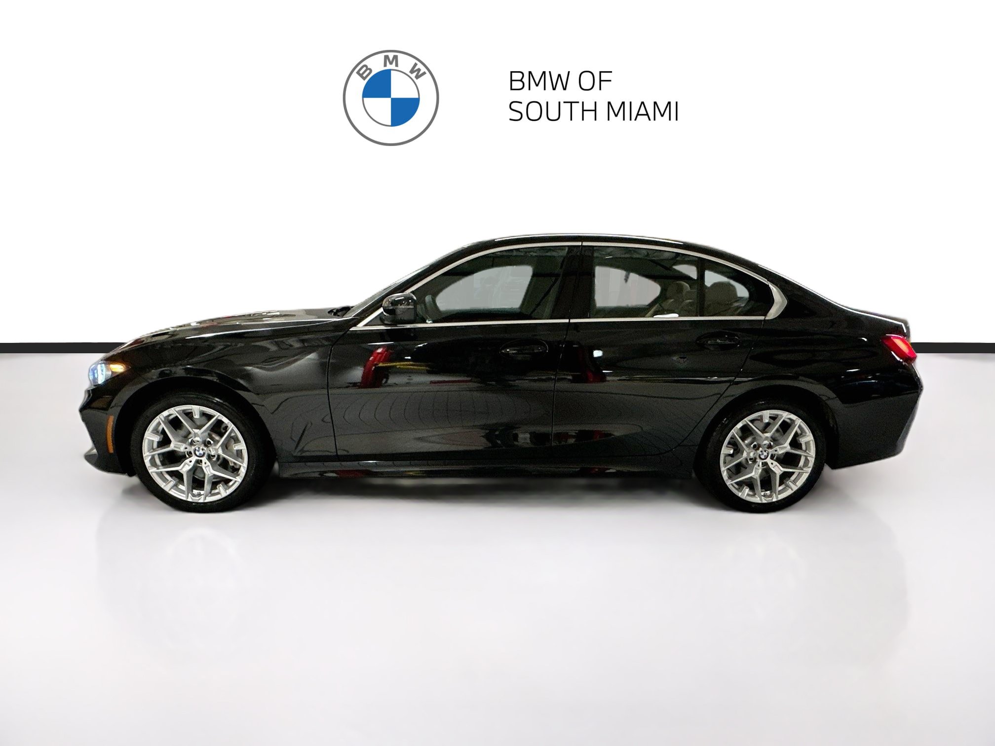 Certified 2025 BMW 330i Sedan w/ Premium Package RWD image 4