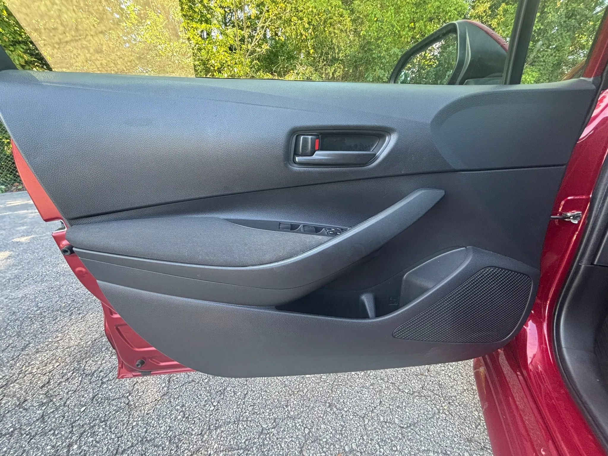 Used 2022 Toyota Corolla LE FWD image 20